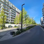 Port Popowice -Darmowy Garaz I Rowery - Meldunki 24Na7 - Tramwajem 15 Min Do Rynku